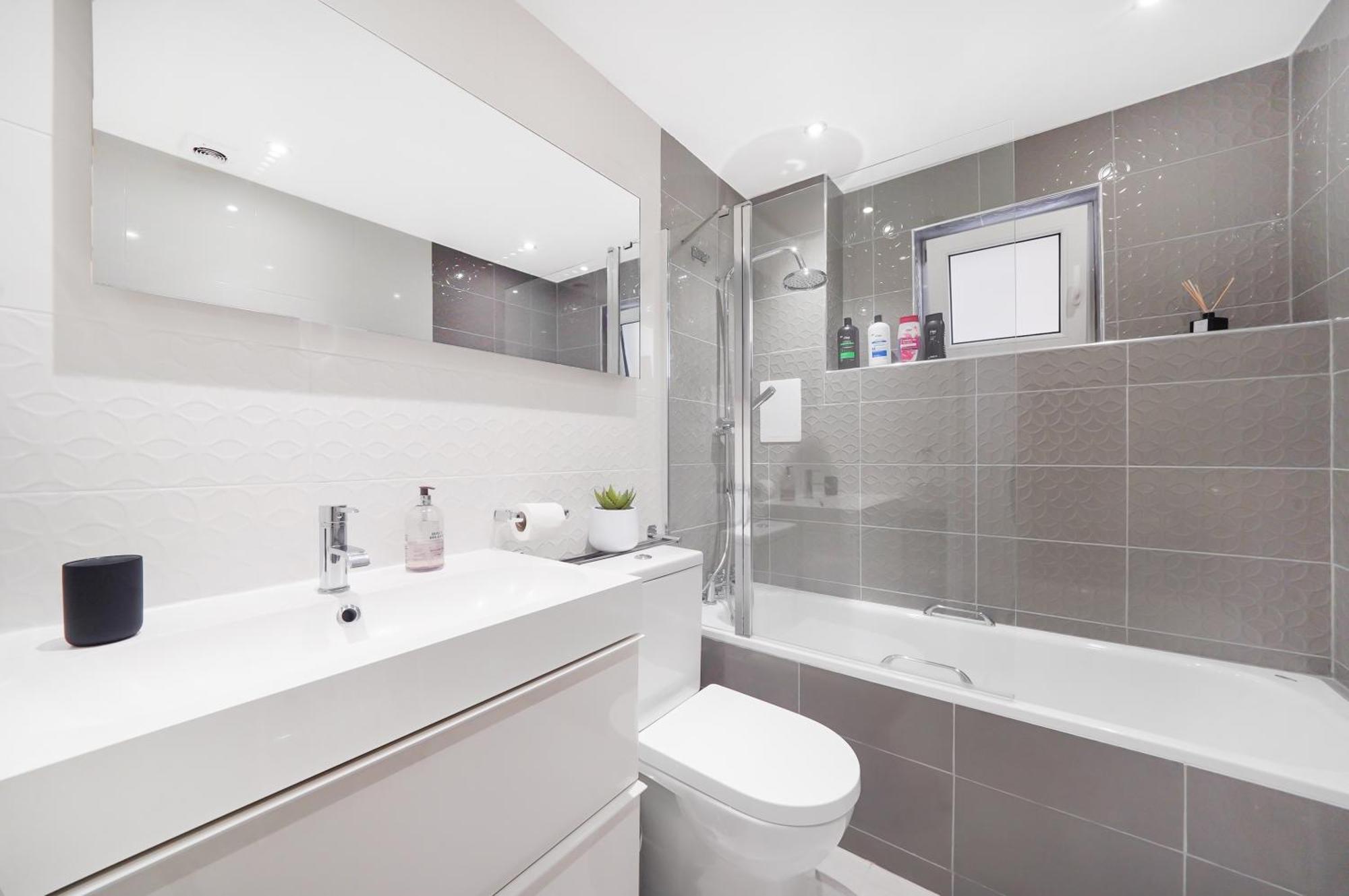 A Beautiful Stylish 2 Bedroom Apartment -City Of London Eksteriør billede