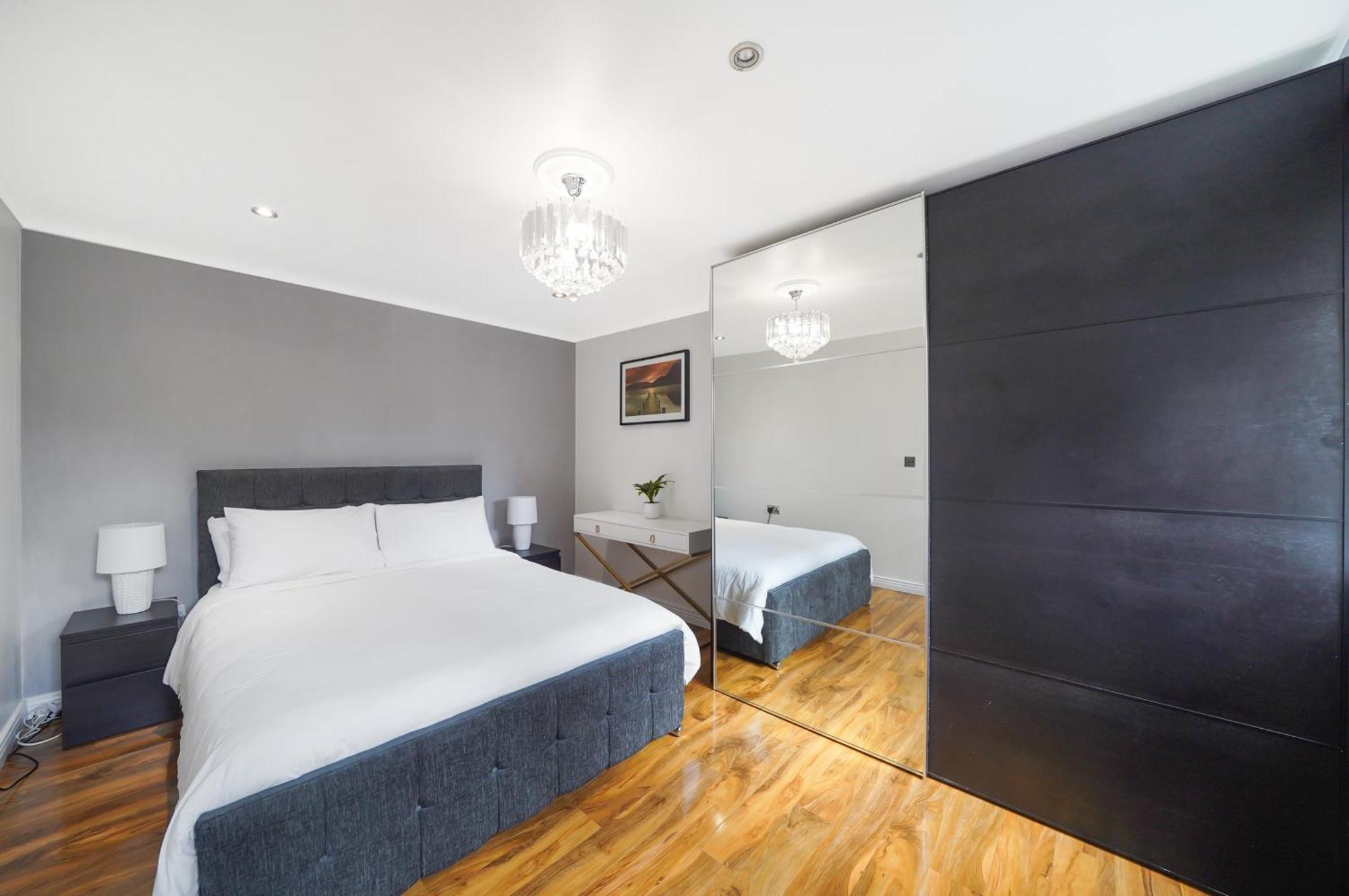 A Beautiful Stylish 2 Bedroom Apartment -City Of London Eksteriør billede
